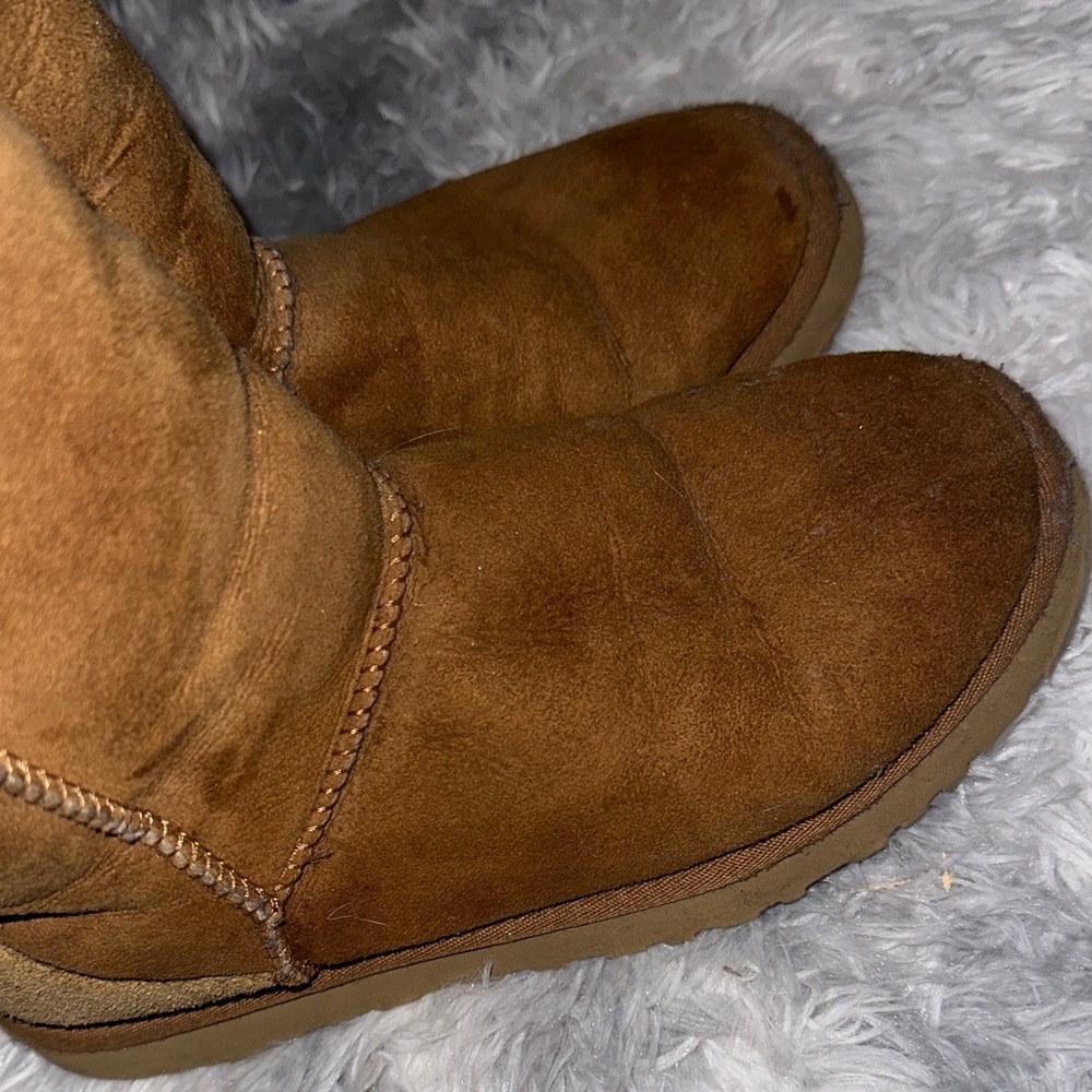 UGG Classic Tall Boots Chestnut - Picture 9 of 10